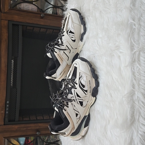 Beautiful and comfortable - Picture 2 of 10